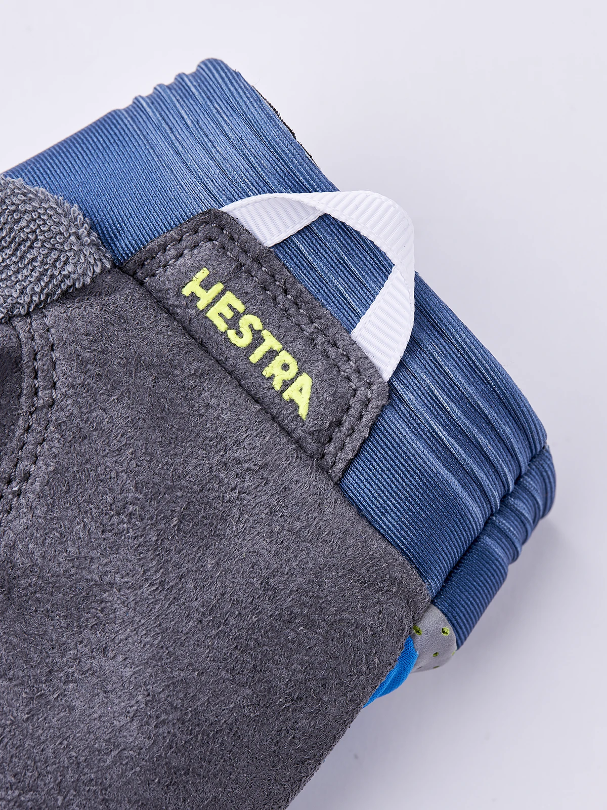 Hestra Apex Reflective Short 5-finger 3 Hestra Apex Reflective Short 5-finger - Image 3