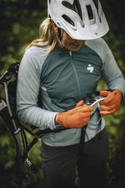 Hestra Bike Long Sr. 5-finger 19 Hestra Bike Long Sr. 5-finger -Hestra Sale Store 307 35bf7da842 39880 510 1 original