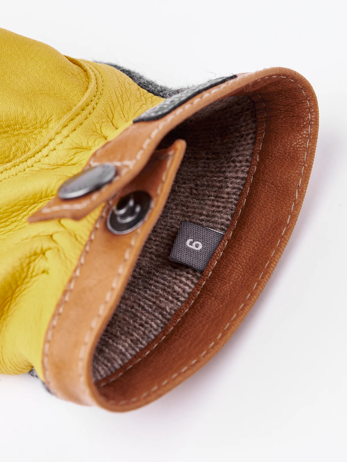 Hestra Deerskin Wool Tricot - Charcoal & Natural Yellow 4 Hestra Deerskin Wool Tricot - Charcoal & Natural Yellow - Image 4