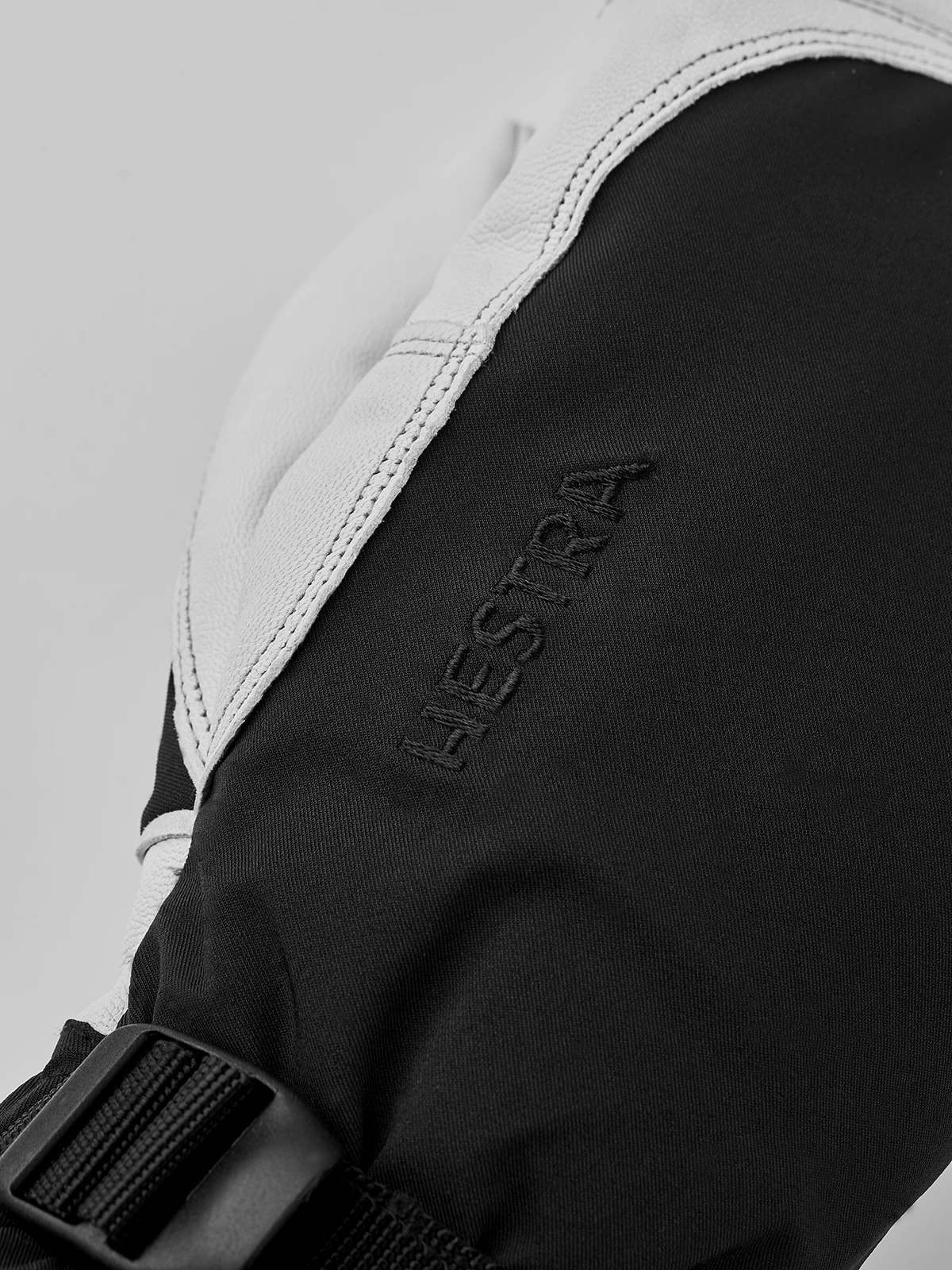 Hestra Army Leather Extreme Mitt 5 Hestra Army Leather Extreme Mitt - Image 5