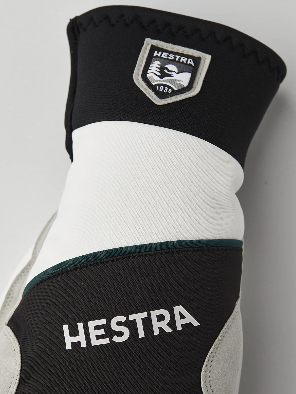 Hestra Comfort Tracker Mitt - Black & Ivory 3 Hestra Comfort Tracker Mitt - Black & Ivory - Image 3