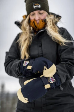 Hestra Abisko Ecocuir Sr. Mitt 11 Hestra Abisko Ecocuir Sr. Mitt -Hestra Sale Store 703 07a1204627 d5a3045 original