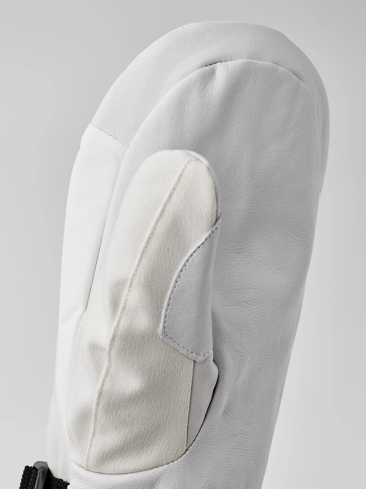 Hestra Powder Gauntlet Mitt 5 Hestra Powder Gauntlet Mitt - Image 5