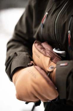 Hestra Wakayama Mitt - Cork & Brown 8 Hestra Wakayama Mitt - Cork & Brown -Hestra Sale Store 888 5ffdfd0f23 e1a8382 2 original